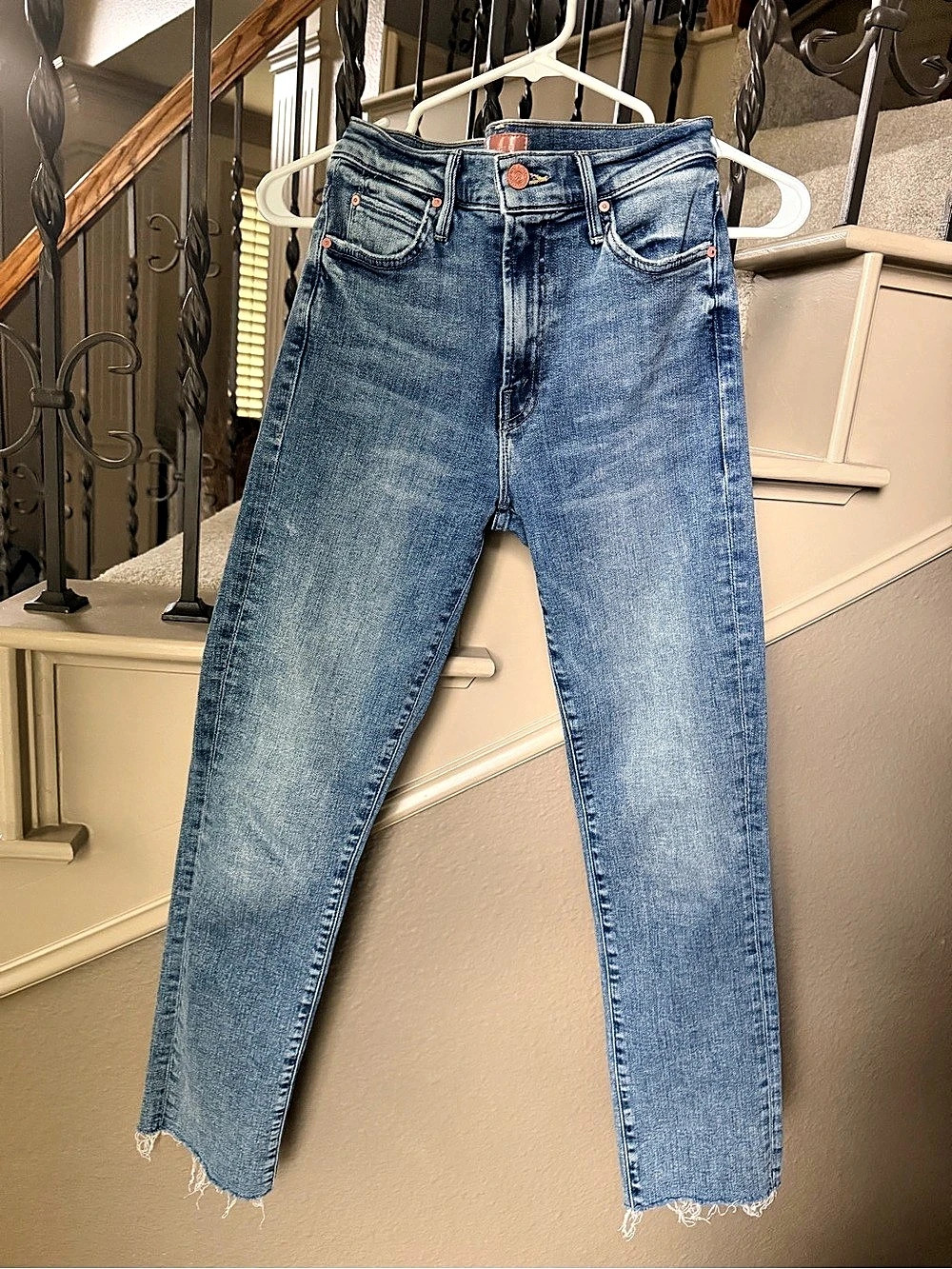 MOTHER The Rascal Ankle Fray Ankle Fray Jeans Waist 27 Blue